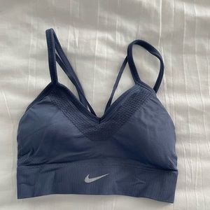 Nike XS blue women’s sports bra